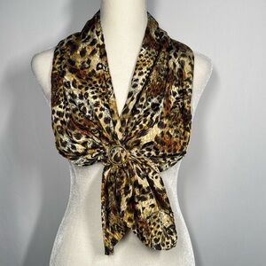 ❤️3/$30 Vintage El & Company Leopard Print Velcro Scarf